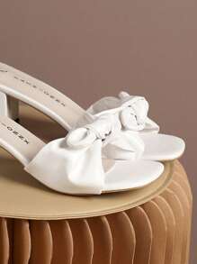 1 Paar weiße High Heel Sandalen für Damen, mittlerer Absatz, Schleifendekor, für formelle Hochzeitsgäste, lässig für den Urlaub, PU Material bequem, Neuerscheinung 2025 - Weiss - Übersicht 9