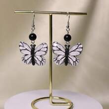 1 件蝴蝶形树脂材质女士时尚耳环套装，适合日常佩戴 - 蝴蝶型 - 查看 10