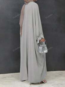 Abito lungo ampio con maniche a volant, scollo rotondo, con texture intrecciata, in stile casual