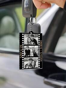 1pc Gepersonaliseerde Foto Film Stijl Sleutelhanger, Gepersonaliseerde Aanpassen Paar Naam En Datum Acryl Sleutelhanger, Gepersonaliseerde Foto Strip Sleutelhanger, Roestvrijstalen Open Ring Sleutelhanger, Gepersonaliseerde Acryl Accessoire, Geschikt Voor Valentijnsdag, Jubileum, Verjaardag, Cadeaus Voor Hem, Haar Vriendje's Cadeau, Gepersonaliseerde Foto Sleutelhanger, Koppel's Cadeau, Gepersonaliseerde Accessoire, Gepersonaliseerd Cadeau, Vakantie Decoratie