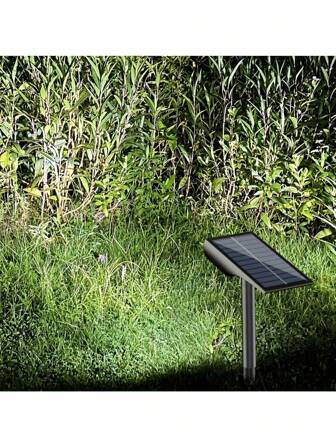 1 件 9 LED 太阳能景观聚光灯，5 种照明模式，自动开/关，防水户外花园小径草坪露台树灯