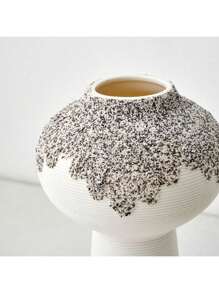 Nordic Modern Minimalist Creative White Ceramic Vase With Stripes, Home Room Table Decor, Desk Office Table Dining Table Ornament, Handicraft Flower Vase Gifts Birthday Graduation - Multicolor - View 10