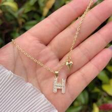 1 pièce Pendentif initiale A-Z en cuivre doré et cubique zircone, avec un collier en forme de cœur, minimaliste et élégant, convient aux hommes et aux femmes, idéal pour un port quotidien, les déplacements, les anniversaires, les sorties, les cadeaux d'anniversaire ou de fête