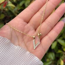 1 pièce Pendentif initiale A-Z en cuivre doré et cubique zircone, avec un collier en forme de cœur, minimaliste et élégant, convient aux hommes et aux femmes, idéal pour un port quotidien, les déplacements, les anniversaires, les sorties, les cadeaux d'anniversaire ou de fête