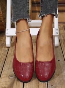 Women's Fashion Fuchsia Crocodile Embossed Patent Leather Heeled Shoes, Comfortable Casual Holiday And Daily Wear, Ideal Choice For All-Day Comfort, Flat Slip-On Round Toe Plus Size Shoes, Suitable For All Seasons, Versatile Classic Elegant Office Casual Shoes, Wedge Shoes For Mothers, Spring/Autumn - Burgundy - View 1