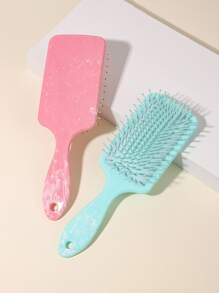 Todos aman este exquisito y de alta gama peine con cámara de aire y patrón de mármol imitación. Es el regalo perfecto para el Día de San Valentín. Tiene función de masaje del cabelludo y se puede usar tanto en el cabello seco como mojado. Puede desenredar el cabello, dejándolo suave y sin nudos. Además, es de tamaño compacto y fácil de llevar.