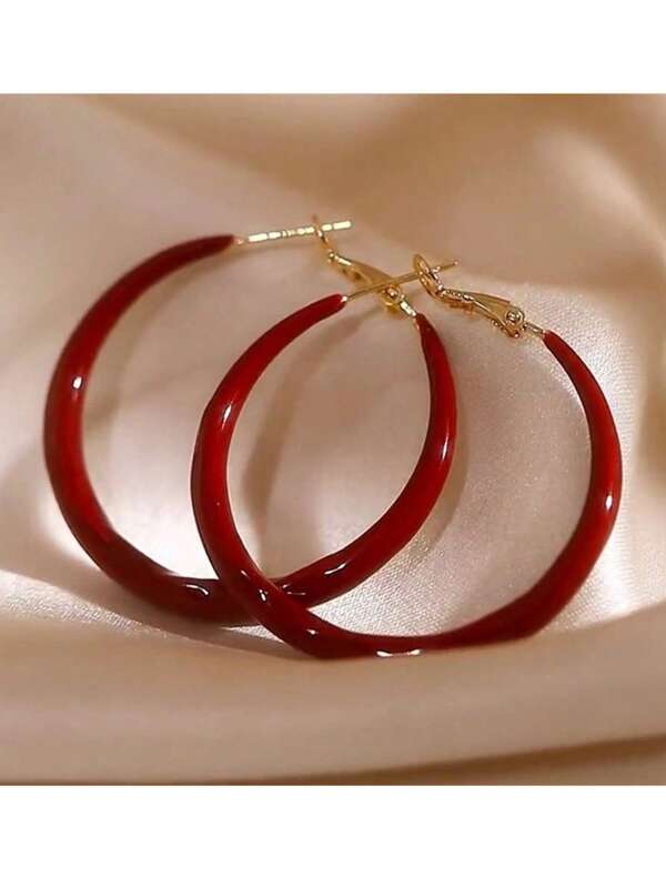 Women Minimalist Metal Hoop Earrings - Simple Elegant Design
