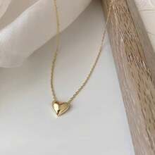 Sterling Silver Sterling Silver Necklace, Simple Heart-Shaped Pendant, Elegant Collarbone Chain, Illuminates Daily Charm And Shows Femininity.