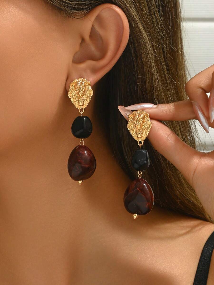 两件套优雅性感的不对称几何波浪纹仿玉多色花卉木纹琥珀花卉树脂吊坠耳环套装，搭配金色心形耳钉和圆形耳环，适合派对、度假、海滩等场合佩戴。树脂材质呈现多种色调和图案，每一件都独一无二。脱模后可能会有轻微的模痕或划痕，这是正常现象。 - 彩色 - 查看 1