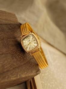 1 pieza Nuevo reloj de cuarzo de lujo y estilo retro para mujer, correa trenzada de acero inoxidable, esfera rectangular grabada con números romanos, adecuado para uso diario, diseño minimalista, elegante y artístico, excelente regalo para cumpleaños o San Valentín