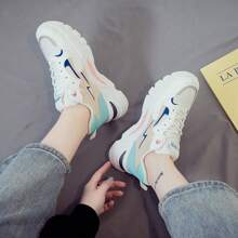 Women's Outdoor Fashion Versatile Breathable Anti-Wear Increase Height Casual Sneakers