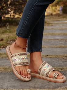 New Summer Comfortable Outdoor Bohemian Style Woven Flat Sandals, Plus Size