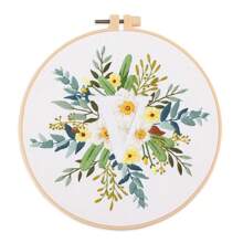 1pc 26 Designs Floral Embroidery Kit With English Letters, Luxury Starter Set For Beginners, Includes Fabric, Hoop, Threads, Needles, Instructions, Great For Cross Stitch, Artistic Craft Gift For Friends And Family, Wedding Decor. Each Kit Contains 1pc Printed , 1 Set Of Embroidery Threads, 1 Bamboo Embroidery Hoop, 1 Pattern Chart, 2pcs Embroidery Needles.