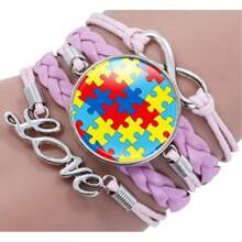 Een gepersonaliseerde LOVE - Thema Metalen Creatieve Armband Voor Aanpassing. Het Wordt Aangepast Met Het Hitte - Sublimatie Proces En Is Een Uniek DIY Cadeau. Het Hitte - Transfereert De Foto's Die U Levert, Zorgvuldig, Zodat U Prachtige Momenten Opnieuw Kunt Beleven
