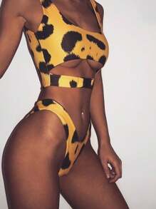 Women 2PCS Bikini Set, Padded Sling Solid Color Front Buckle Cutouts Bra, High Waist Triangle Panty, Summer Swimming Set