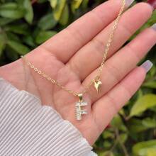 1 pièce Pendentif initiale A-Z en cuivre doré et cubique zircone, avec un collier en forme de cœur, minimaliste et élégant, convient aux hommes et aux femmes, idéal pour un port quotidien, les déplacements, les anniversaires, les sorties, les cadeaux d'anniversaire ou de fête