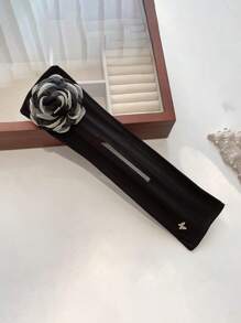 Pinza de pelo elegante con decoración de diamantes de imitación y flores