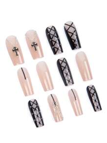 Sanrio Instantly Upgrade Your Look With 24pcs Street Punk Creative Dark Series Goth Style Black Check Pattern&Silver Metal Chain And 3D Metal Decor,Suitable For Cool And Handsome Girls And Women With Unique Personalities To Use In Daily Life And Party Press On Nails