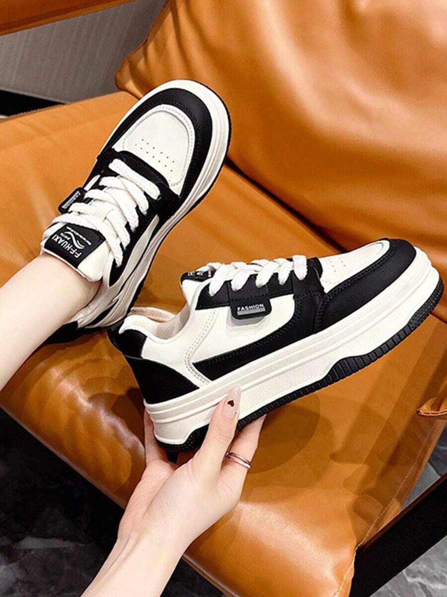 Women's Shoes, Black And White Two-Color Sports Shoes, Autumn And Winter Thick-Soled Casual Sports Shoes, Soft White Shoes. Suitable For Daily Wear. - 黑色 - 查看 1