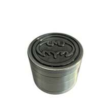 50 毫米 4 层多功能便携式香草研磨机切碎机手动烟草粉碎机香料金属磨粉厨房工具