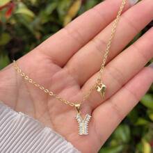 1 pièce Pendentif initiale A-Z en cuivre doré et cubique zircone, avec un collier en forme de cœur, minimaliste et élégant, convient aux hommes et aux femmes, idéal pour un port quotidien, les déplacements, les anniversaires, les sorties, les cadeaux d'anniversaire ou de fête