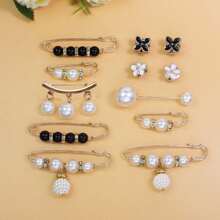 Charms For Socks Pin Brooch,55pcs Junk Sock Charms Pins Gold Bling Sock Jewelry Charms,Brooch Pins For Socks,Pearl Rhinestone Brooch Pins Costom Shoe Sock Charms Kit Bulk For Hat Clothes Brooches, Gold Brooches For Women,Junk Socks Charms