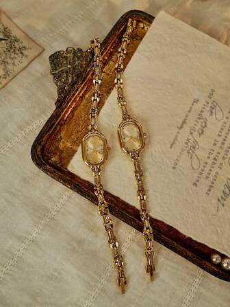 1pc New Arrival Gold Bracelet Quartz Watch, Vintage Luxury Metal Chain Inlaid Design, INS Elegant Minimalist Style, Versatile For Daily, Party, Gift For Birthday, Valentine's Day