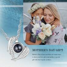 1pc Customized Photo Projection Heart Shaped Cubic Zirconia Pendant Necklace, Couple's Gift, Memorial Gift, Custom Picture Necklace Valentines,Photo Memorial Pendant Gift For Friends, Valentine's Day, Bridesmaids, Christmas, Mother's Day