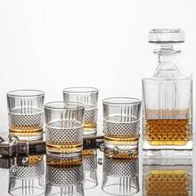 5 pièces Ensemble de carafe élégante en cristal de 750 ml/25 oz avec 4 verres. Kit de service de whisky et de vin haut de gamme pour bar moderne, mariage et cadeau pour la fête des pères, prêt pour la pendaison de crémaillère