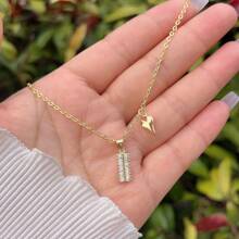 1 pièce Pendentif initiale A-Z en cuivre doré et cubique zircone, avec un collier en forme de cœur, minimaliste et élégant, convient aux hommes et aux femmes, idéal pour un port quotidien, les déplacements, les anniversaires, les sorties, les cadeaux d'anniversaire ou de fête