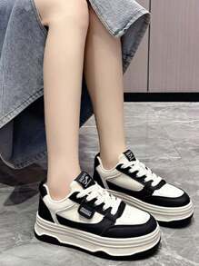 Women's Shoes, Black And White Two-Color Sports Shoes, Autumn And Winter Thick-Soled Casual Sports Shoes, Soft White Shoes. Suitable For Daily Wear. - 黑色 - 查看 2
