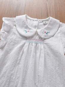 Bloemenborduurwerk Ruffle Collar Cap Sleeve Shirt En Shorts Casual 2-delige outfit voor jonge meisjes