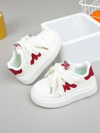 儿童男孩和女孩轻便软底皮革休闲运动鞋，防滑，秋季新品