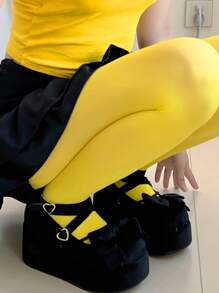 1双亮黄色弹力丝绒紧身裤，提臀塑形，打造正式场合的修身造型，舒适透气。 - 黃色 - 查看 3