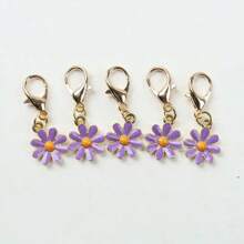5 pièces Set de porte-clés floral charmant pour les cadeaux de fête - Petits charms de fleurs, idéal pour les mariages, anniversaires et célébrations en général, dans des couleurs assorties. Cadeau parfait pour la famille et les amis, symbolisant un bonheur éternel. Non électrique, convient aux plus de 14 ans. Accessoires de voiture, porte-clés de sac, école