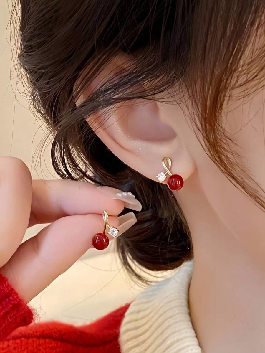 1 Pair Elegant Minimalist Cherry & Bean Pearl Inlaid Earrings, Suitable For Women's Everyday, Festival, And Banquet Wear