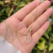 1 pièce Pendentif initiale A-Z en cuivre doré et cubique zircone, avec un collier en forme de cœur, minimaliste et élégant, convient aux hommes et aux femmes, idéal pour un port quotidien, les déplacements, les anniversaires, les sorties, les cadeaux d'anniversaire ou de fête