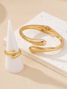 2 件优雅简约金属纹理金手镯和粗戒指首饰套装，适合女性日常佩戴、聚会、约会和礼物