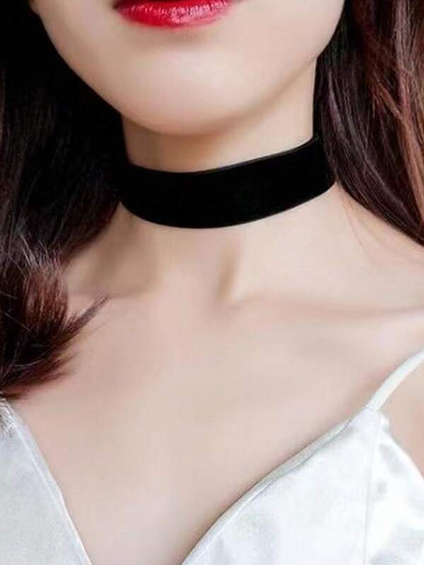 1pc Velvet Choker Necklace, Elastic Retro Collar Necklace For Women