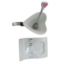 HappyWare Taza De Cerámica Con Forma De Corazón Con Base Y Cuchara - Blanco - Ver 6