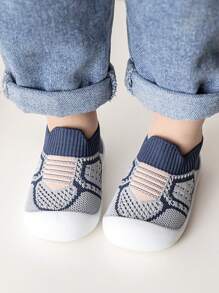 1 双幼儿软底防滑网眼透气步行鞋，适合男孩和女孩