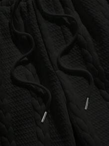 Traje informal para hombre (camiseta de manga corta con cuello redondo y estampado de letras + pantalón corto con cintura ajustable) - Negro - Ver 3