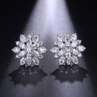 jugalstar 1 Pair Women's Fully Rhinestone Snowflower Zirconia Stud Earrings