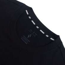 Skechers Unisex Crew Neck Short Sleeve T-Shirt, Loose Fit Casual Top L225U070-0018 - Black - View 3
