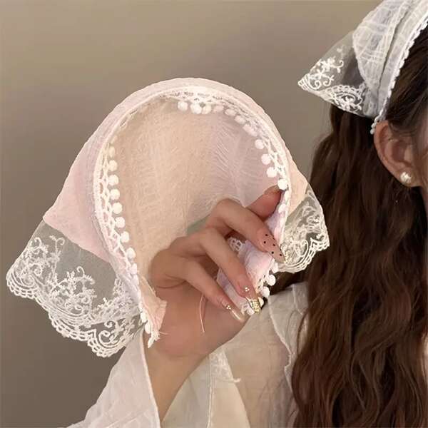 1 pieza Diadema de estilo bohemio de encaje - Pañuelo de cabeza triangular blanco único con bordado floral, hecho de poliéster, accesorio de tocado versátil adecuado para playa y moda de todas las estaciones
