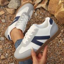 Pantofi casual pentru femei mărime mare, 2025 noi adidași retro cu patchwork, pantofi de antrenament în aer liber versatili la modă pentru femei - Gri - Vizualizare 2