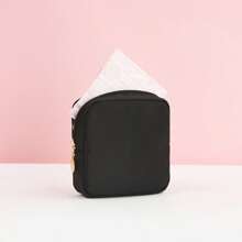 1 PC Multifunctionele Sanitaire Opbergtas En 10 STUKS Sanitaire Wegwerpzakken, Maandverband Opbergtas Draagbare Tas Met Grote Capaciteit En Eenvoudige Stijl Voor Het Opbergen Van Maandverband, Maandverband En Tampons, Make-uptas, Kleine Vierkante Tas, Vierkante Make-up Toilettas Opbergtas. 10/100 stuks Sanitaire Wegwerpzakken, Menstruatietas, Zwarte Tampon Wegwerpzakken, Persoonlijke Zelfsluitende Sanitaire Zakken Voor School Pad Tas Ideaal Voor Wandelen, Beschermde Privacy Van Vrouwen, Boho Vibes