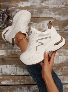 白色新款休闲女鞋，时尚厚底坡跟运动鞋 - 白色 - 查看 3