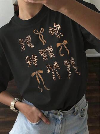 简约美式豹纹印花和蝴蝶结设计 T 恤，女士休闲短袖 T 恤