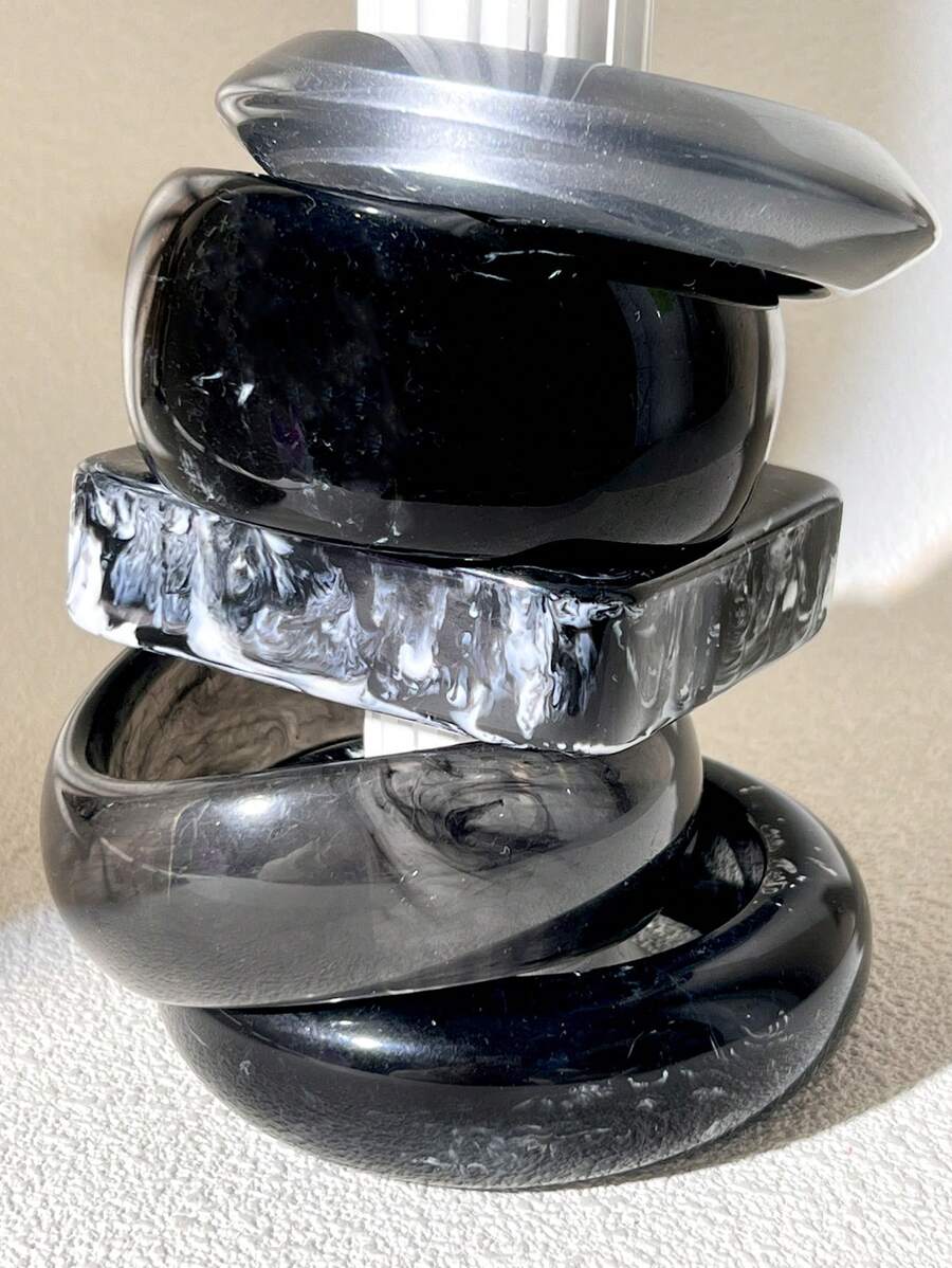 1 件优雅黑色系列女士手链，不对称圆形和非对称形状组合，简约时尚（尺寸偏差 3 毫米/0.11 为正常现象） - 黑色 - 查看 1